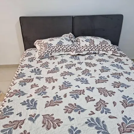 Apartment Cozzy Tirana