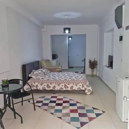 Cozzy Apartment Tirana
